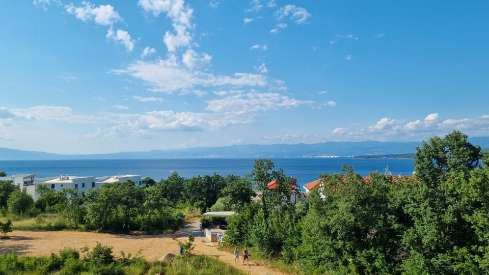 Nearby landmark, Day, Neighbourhood, Natural landscape, Sea view