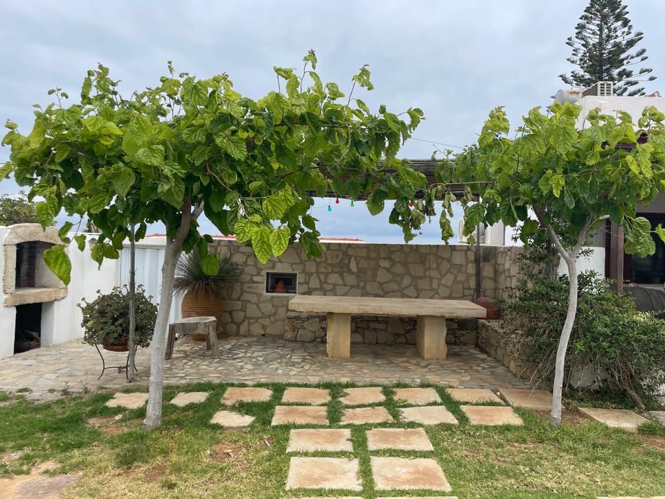BBQ facilities, Garden, Garden, Dining area