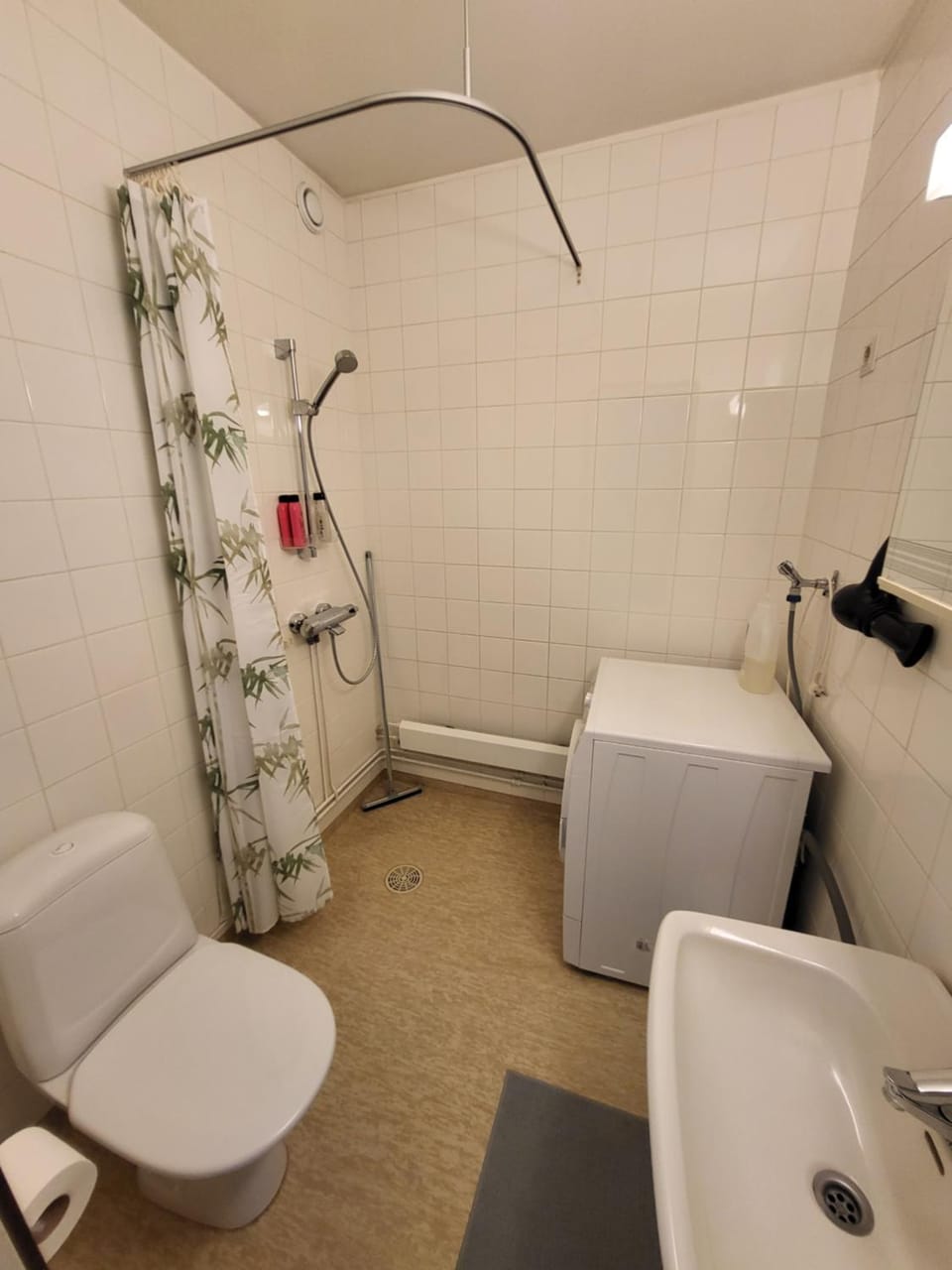 Shower, Toilet, Bathroom, washing machine