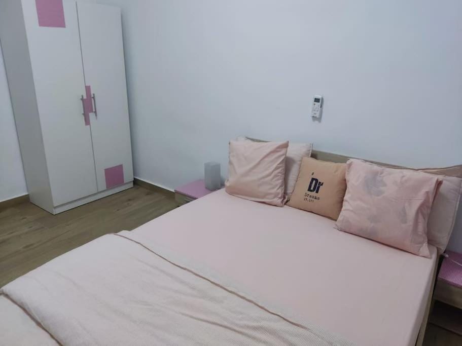Superbe appartement avec parking gratuit et gardé Apartment in Dakar