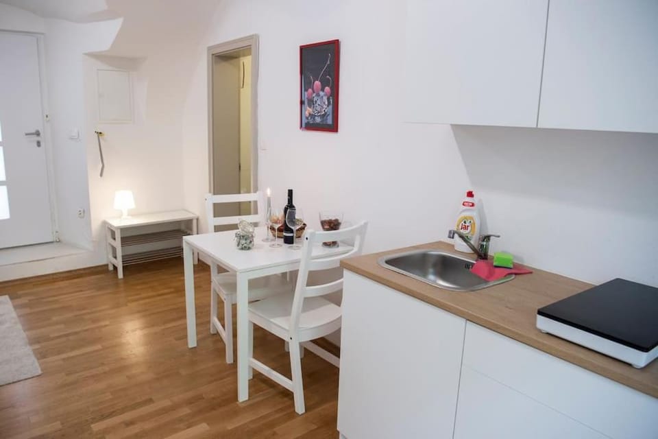 Sweet Raffaello on Top location Apartment in Ljubljana