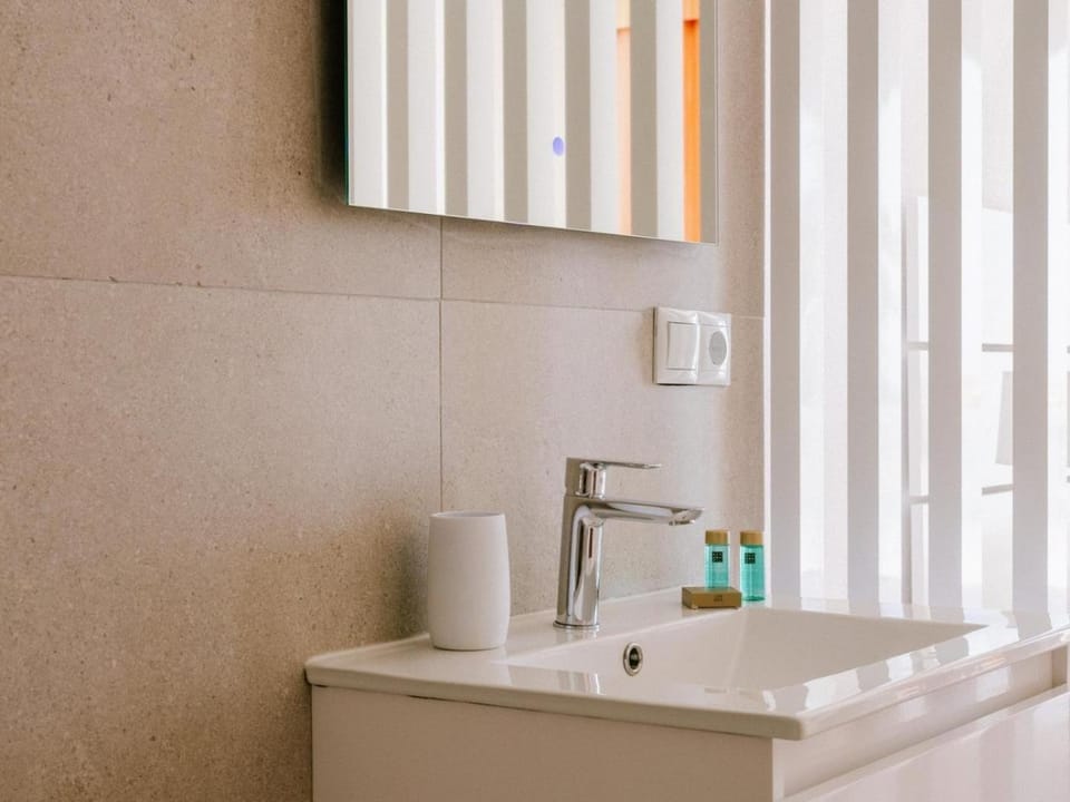 Bathroom, Bedroom