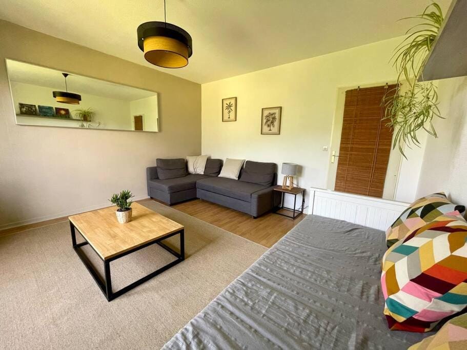 Living room, Bedroom