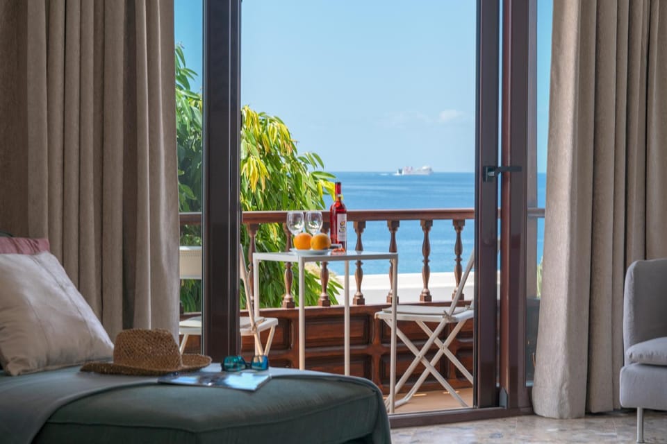 Balcony/Terrace, Living room