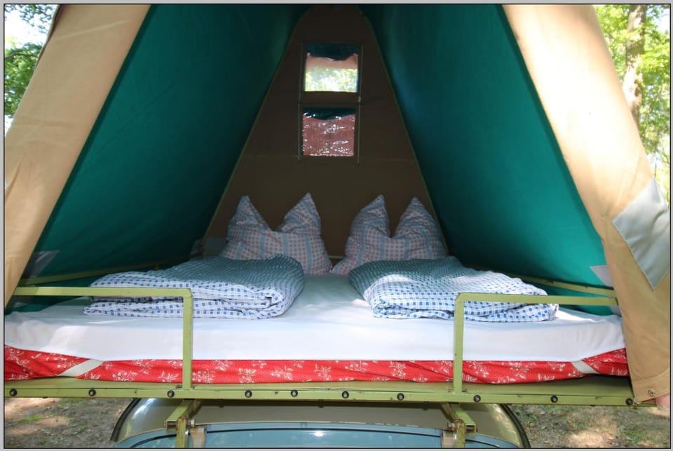 KULT TRABANT "Villa Sachsenruh" direkt am Strand Luxury tent in Mecklenburg-Vorpommern, Germany