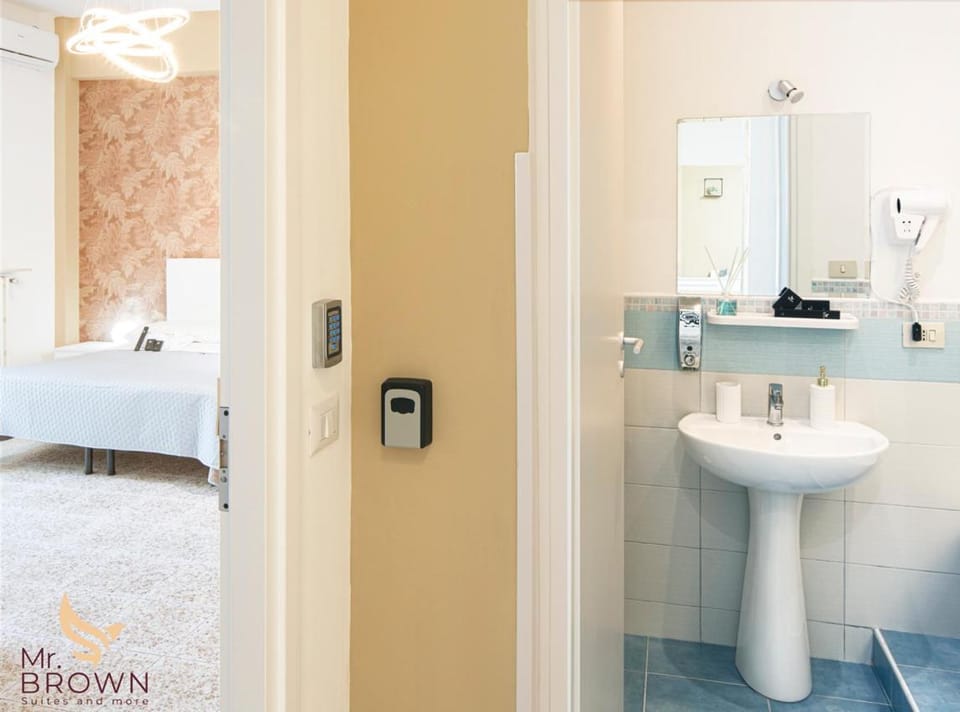 Mr. Brown - Marconi Bed and Breakfast in Rome