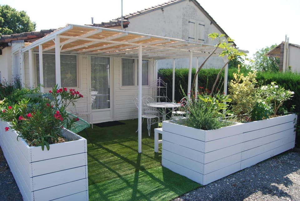 EMA Cottage House in Nouvelle-Aquitaine