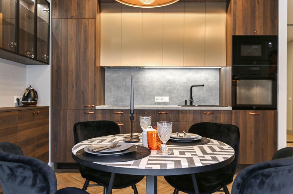 Kitchen or kitchenette, Living room, Seating area, minibar