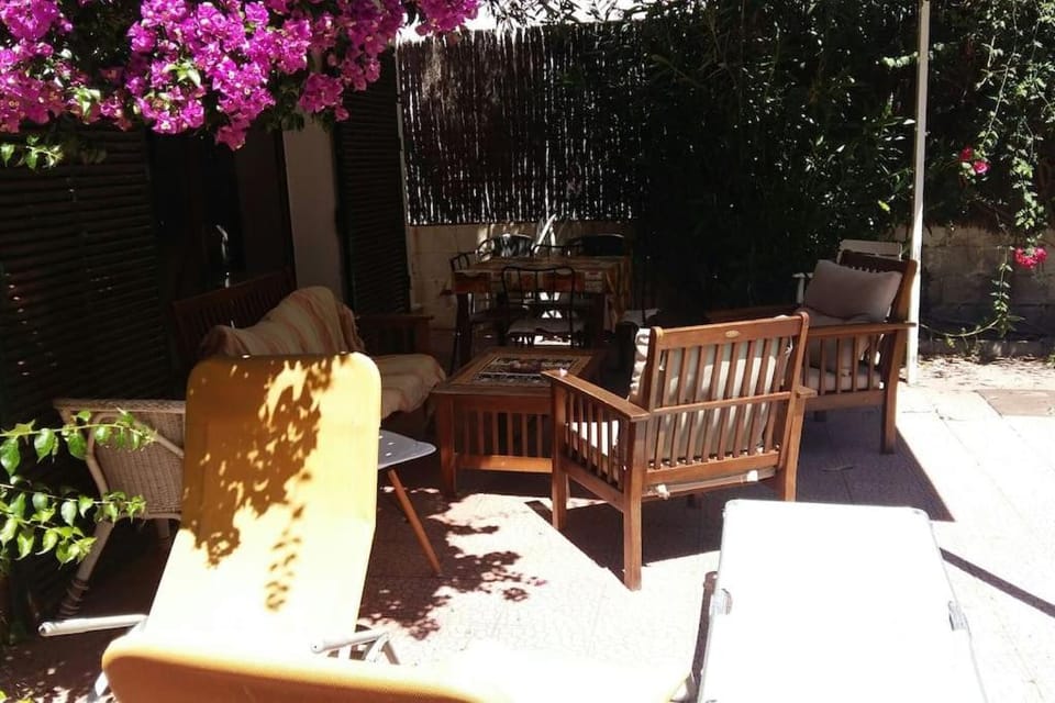 Apartamento - jardín en playa San Sebastian Apartment in Sitges