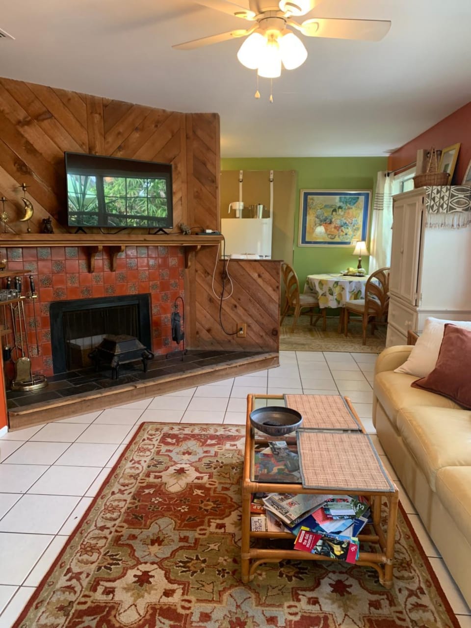 TV and multimedia, Living room