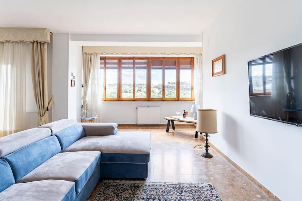 TV and multimedia, Living room, Seating area
