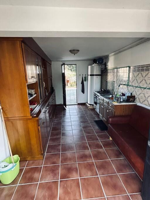 Duplex em casa inteiro. 4 quartos. Bem localizada. Apartment in Castile and León