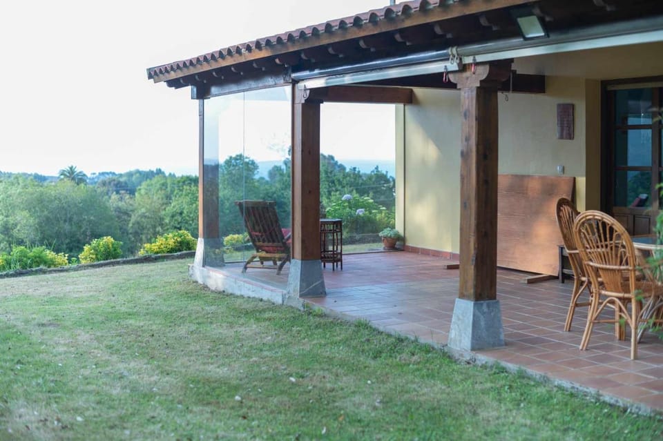 Property building, Garden, Balcony/Terrace, Garden view