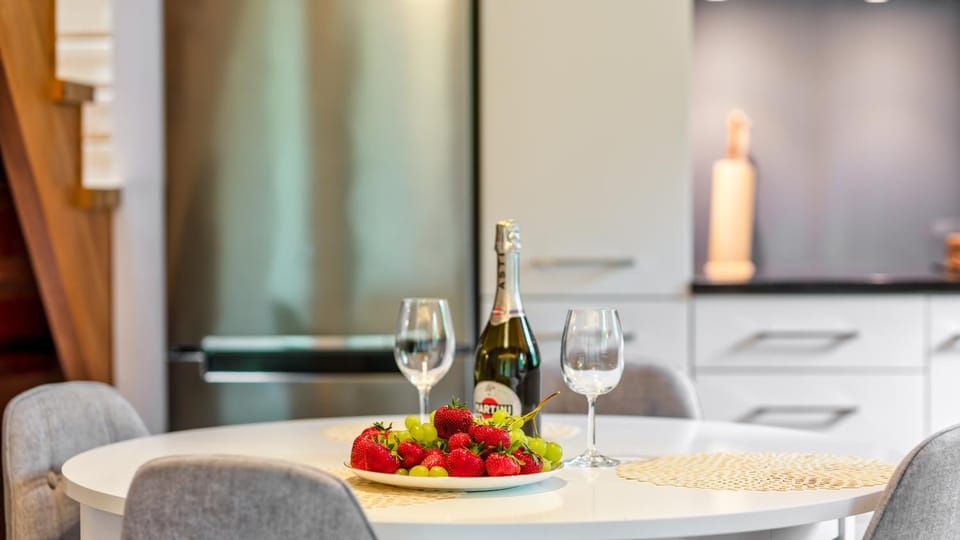 Coffee/tea facilities, Living room, Dining area, Evening entertainment, Entertainment, Breakfast