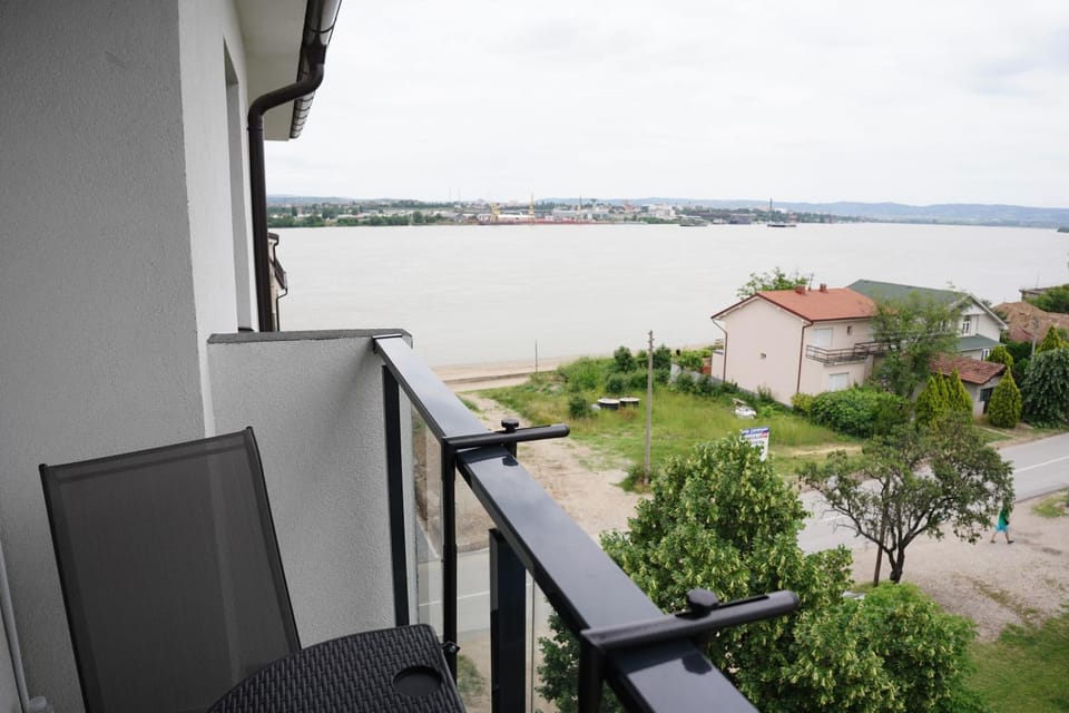 Day, Natural landscape, View (from property/room), Balcony/Terrace, Balcony/Terrace, River view
