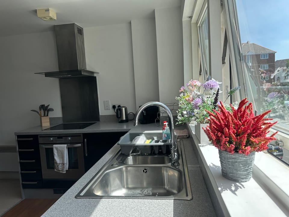 Kitchen or kitchenette, kitchen, kitchen