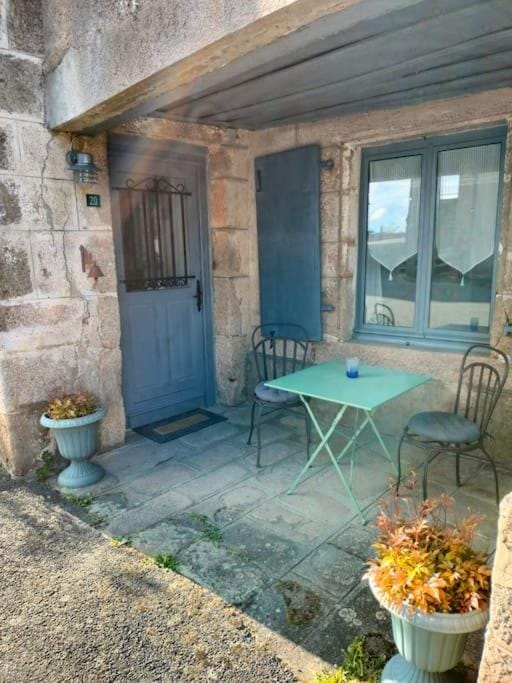 Gîte privatif, proche nature et plan d'eau House in Nouvelle-Aquitaine