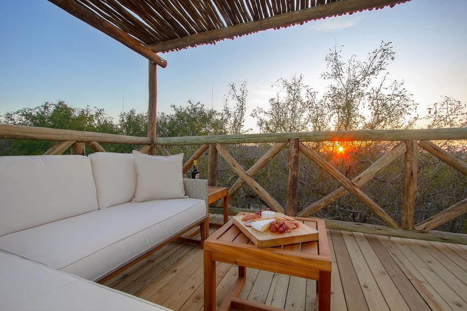Patio, Day, View (from property/room), Balcony/Terrace, Seating area
