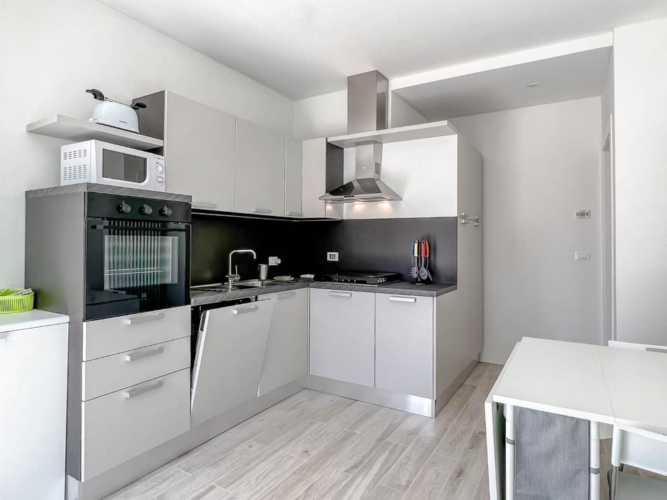 Nuovo Bilocale con posto auto Apartment in Varazze