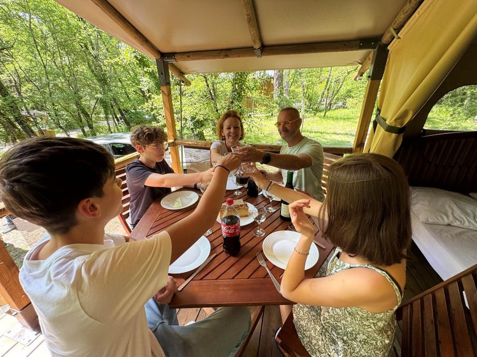Patio, Lunch, Family