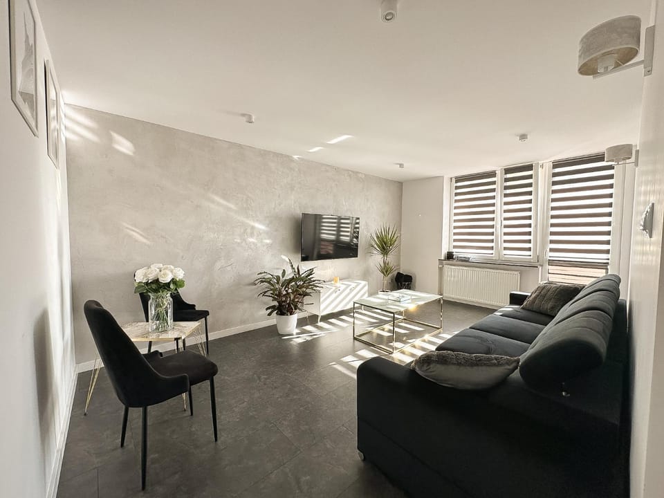 Glam House Apartment in Poland