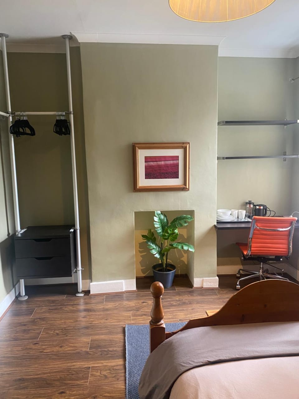 Tranquil Garden View Double Room Vacation rental in London
