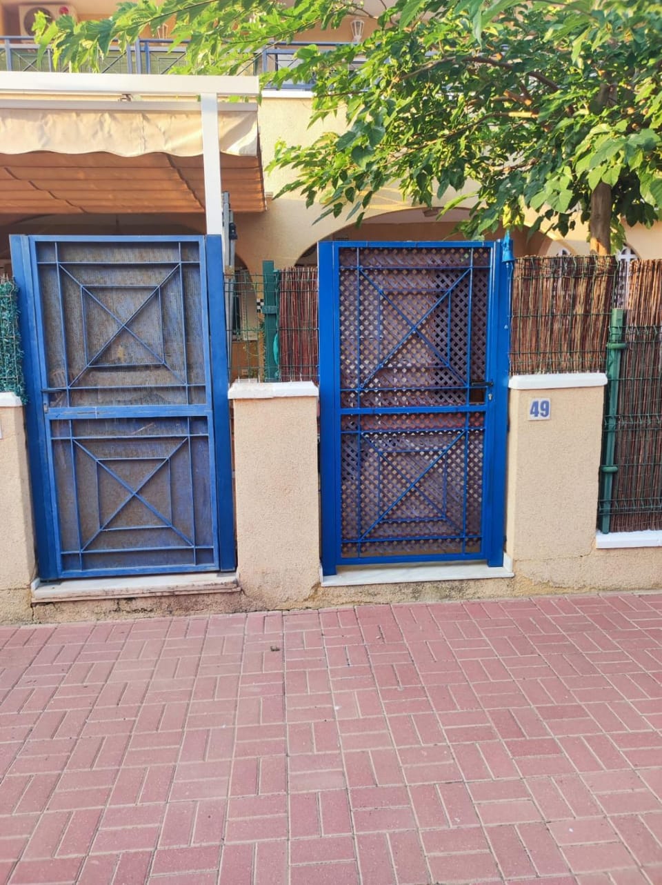 Facade/entrance