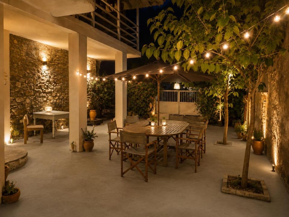 Inner courtyard view