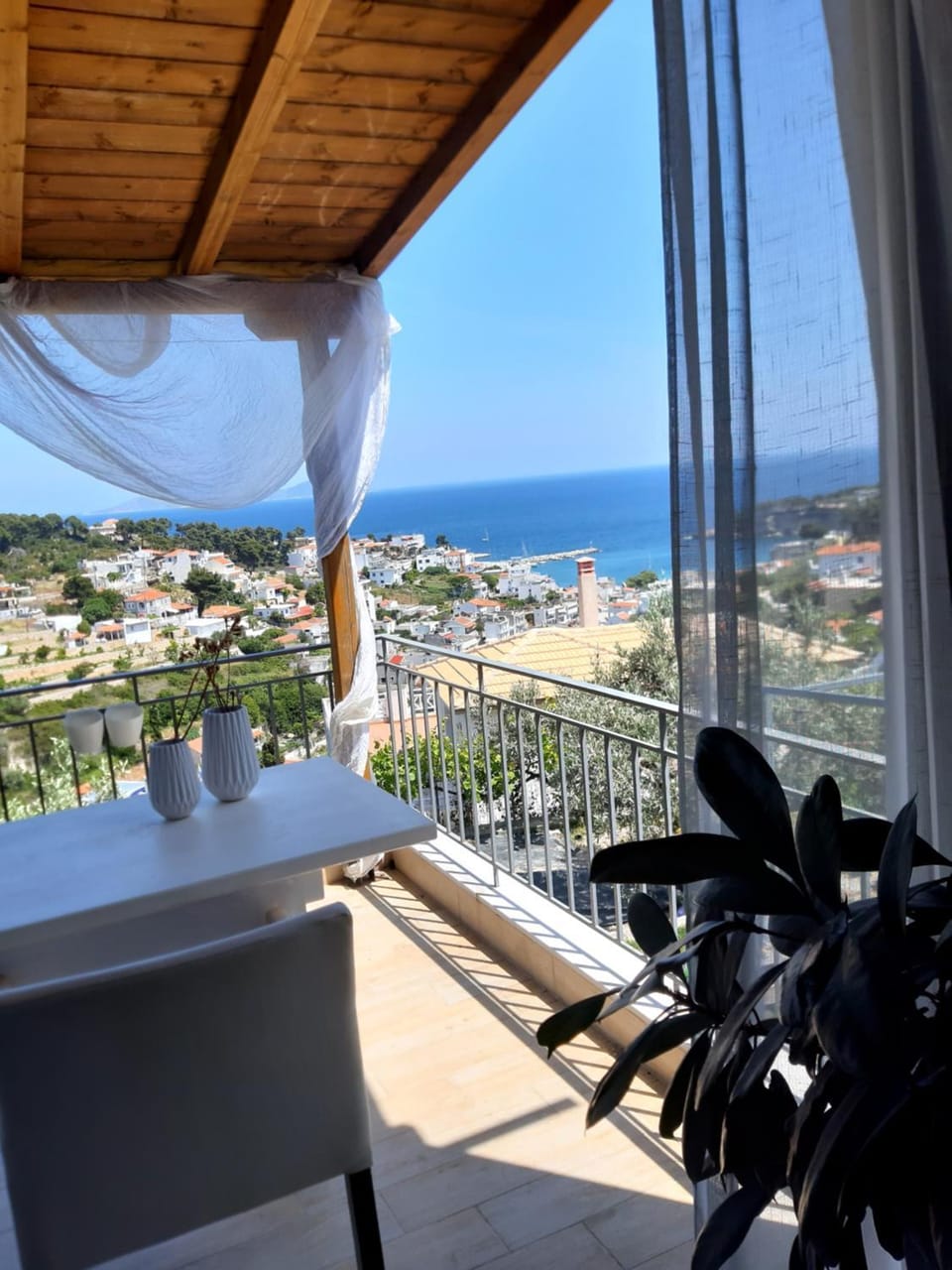DIMAKI'S house House in Sporades, Greece