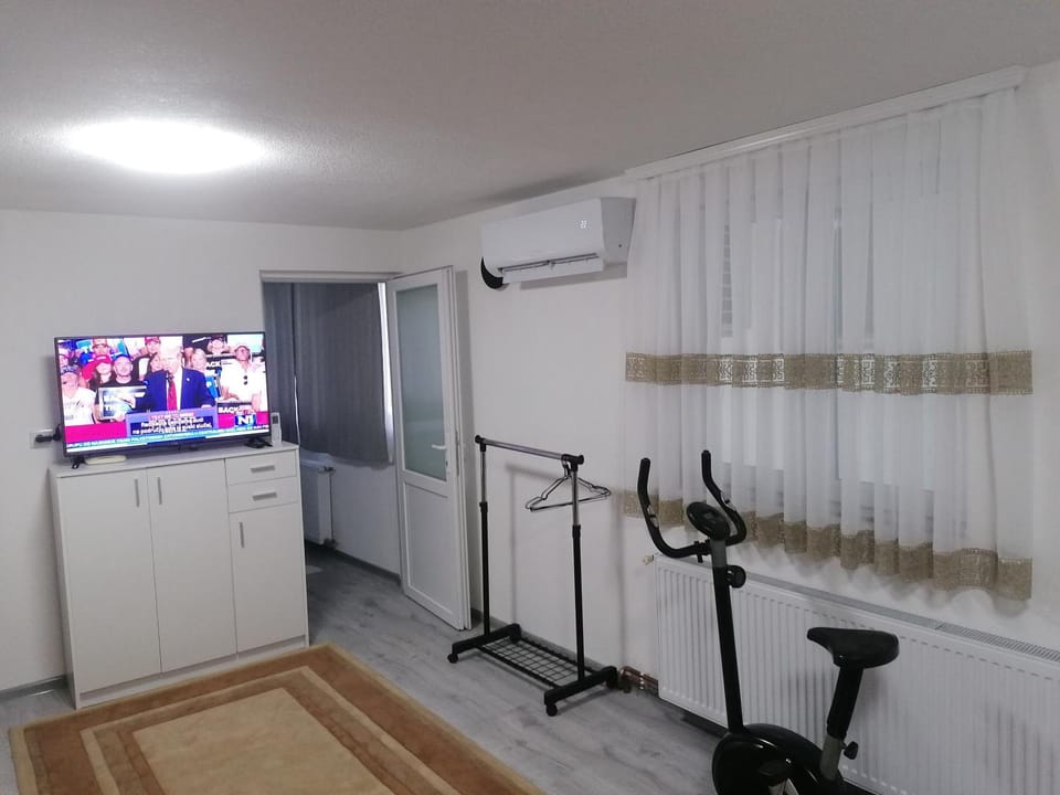Apartman Royal sa GARAŽOM i KLIMOM Apartment in Federation of Bosnia and Herzegovina