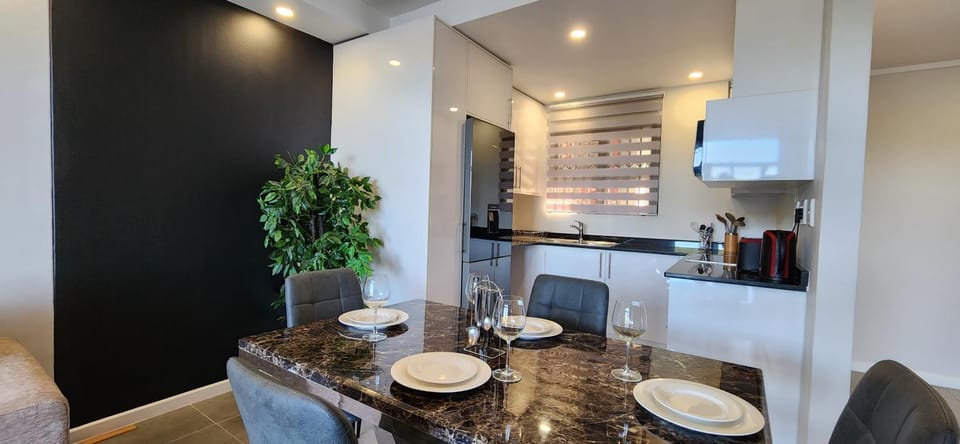 Accommodation Front - Charming 2 Sleeper in Point Waterfront Apartment in Durban