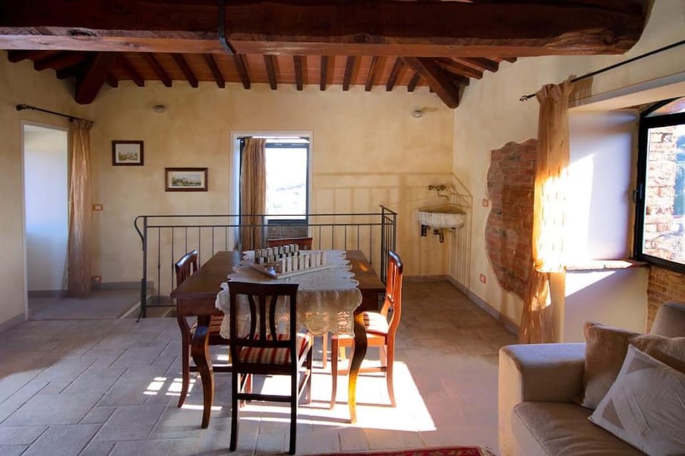 LA TORRE DEL CASTELLO Apartment in Gambassi Terme