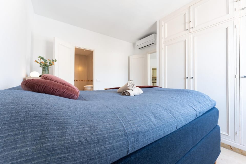 Living room, Bedroom