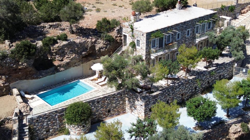 Property building, Patio, Bird's eye view, Balcony/Terrace, Floor plan, Swimming pool