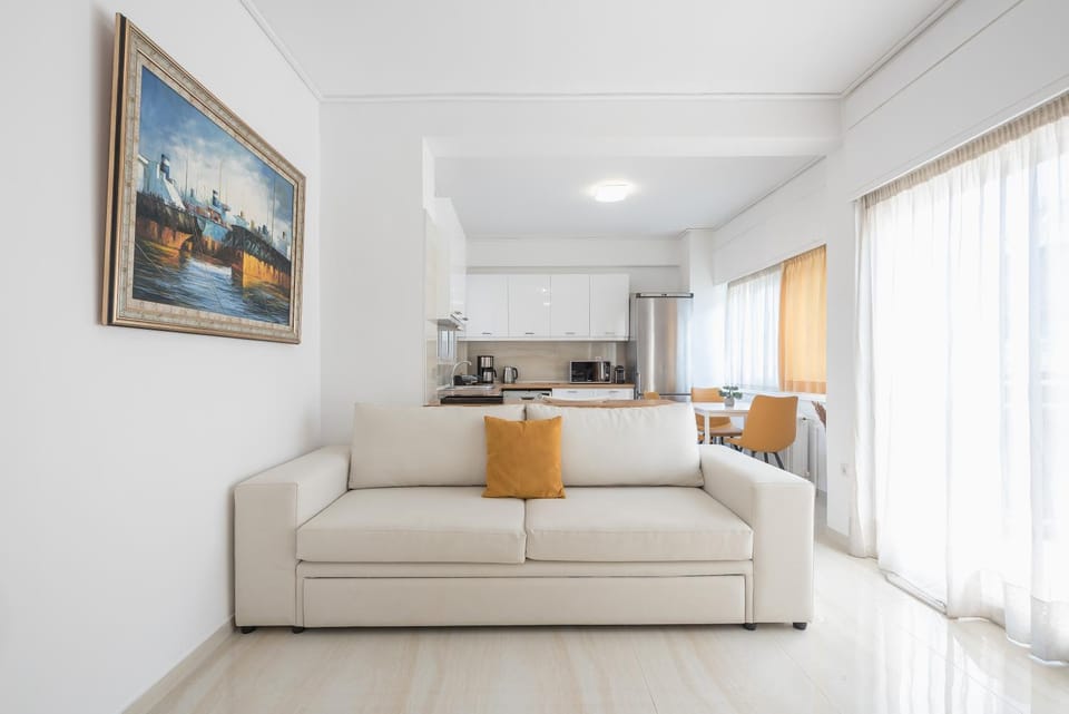 Athens Del Sol Suite Apartment in Athens