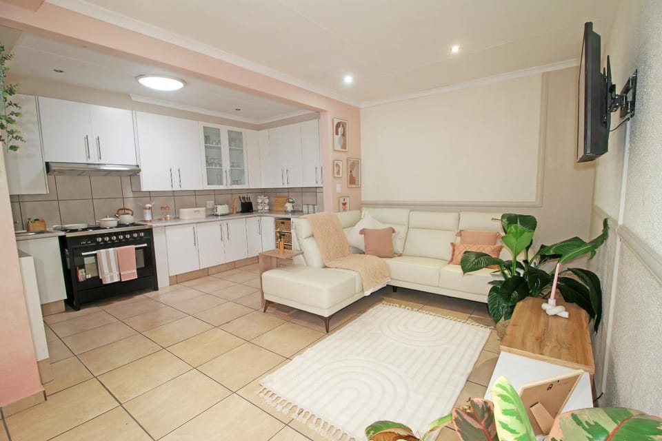 Living room, Internal: Not applicable to any particular room