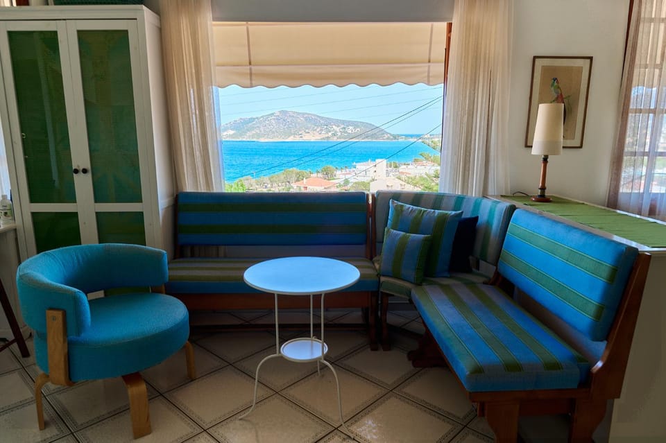 Living room, Sea view
