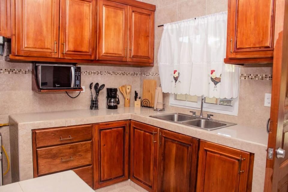 Coffee/tea facilities, Kitchen or kitchenette, minibar, pet friendly, stove, toaster