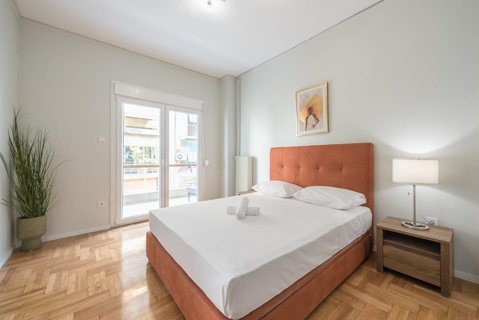 Victoria Divas Paradise Suite Apartment in Athens
