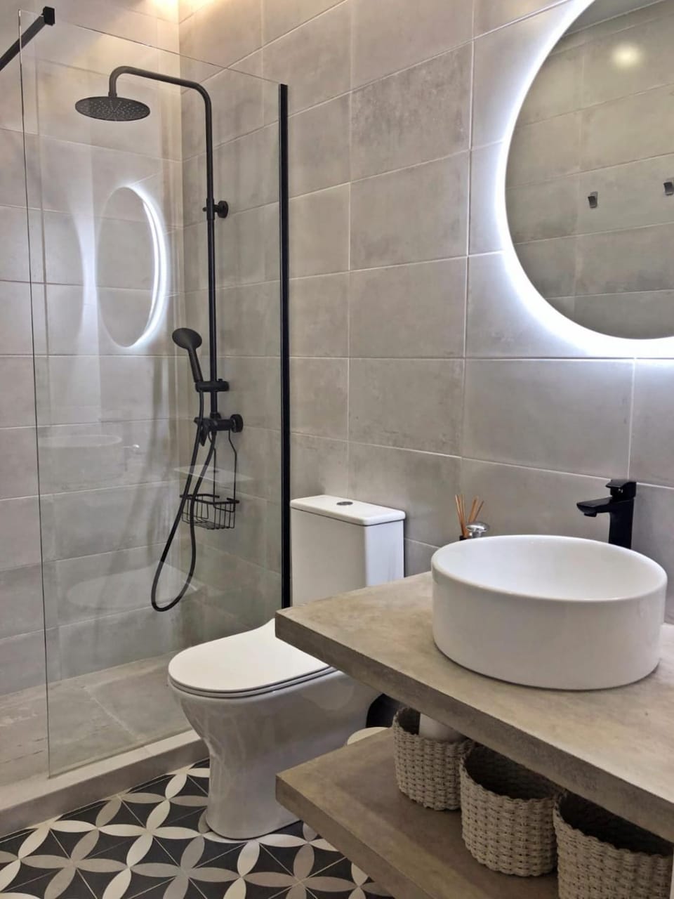 Shower, Toilet, Bathroom