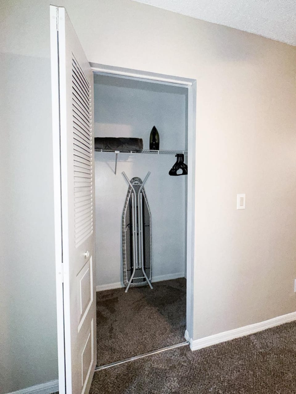 Serene Townhouse near Moffitt, Advent, & USF House in Tampa