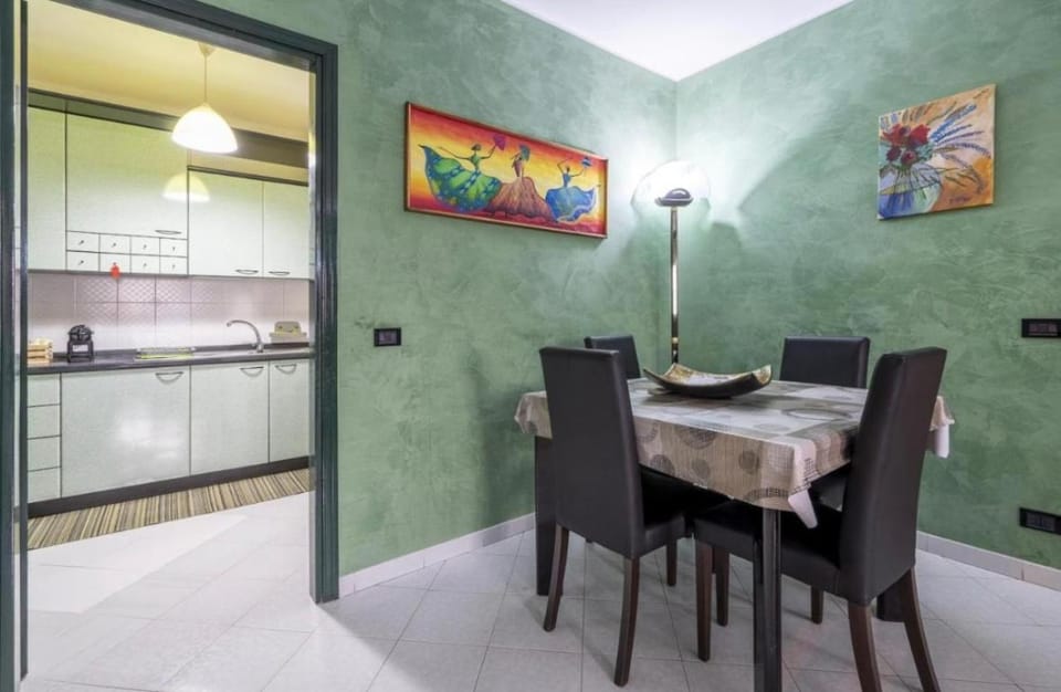 Green House Apartment in Apulia