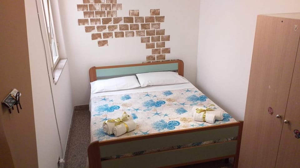 Bed, Bedroom, wardrobe