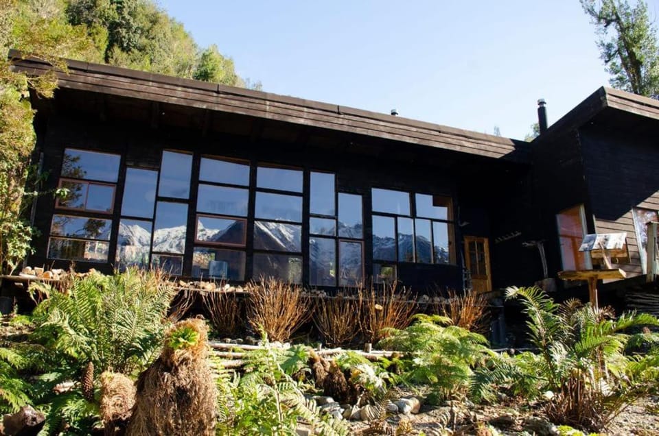 Property building, Day, Garden, Garden view