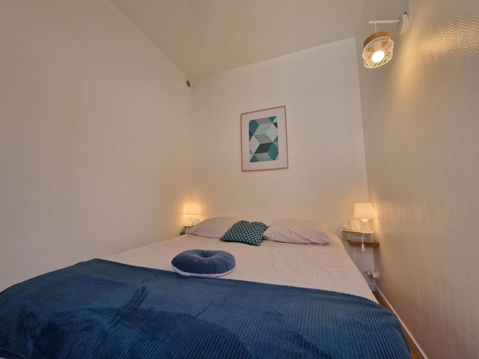 Le Cocon de Reims family and free parking Apartment in Reims