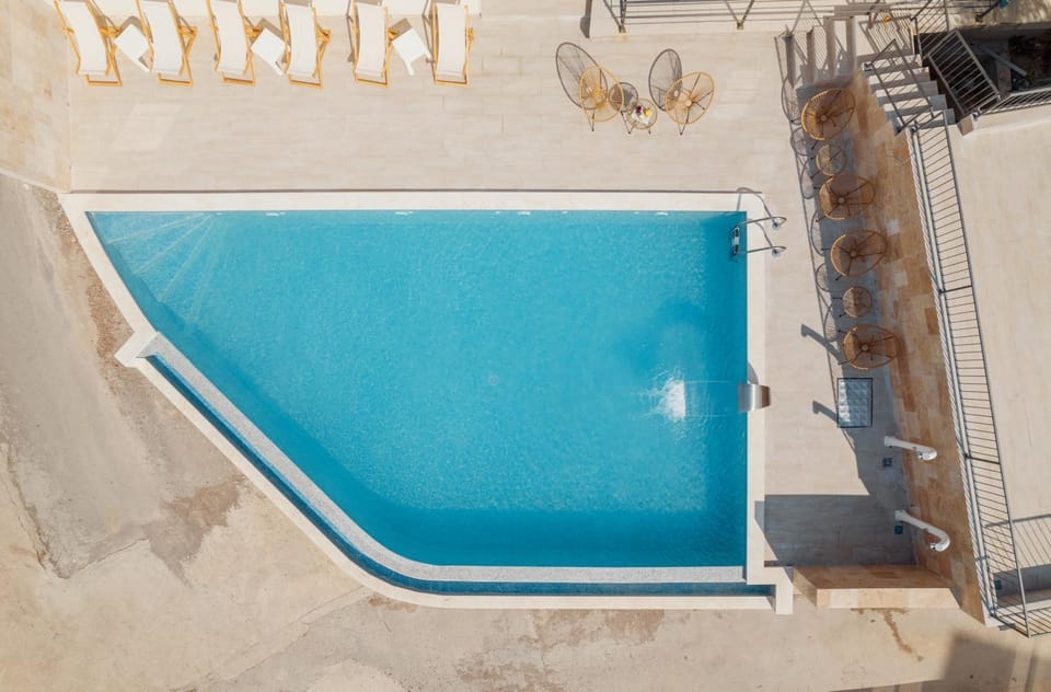 Property building, Spring, Summer, Swimming pool, Breakfast, Sunrise, Sunset