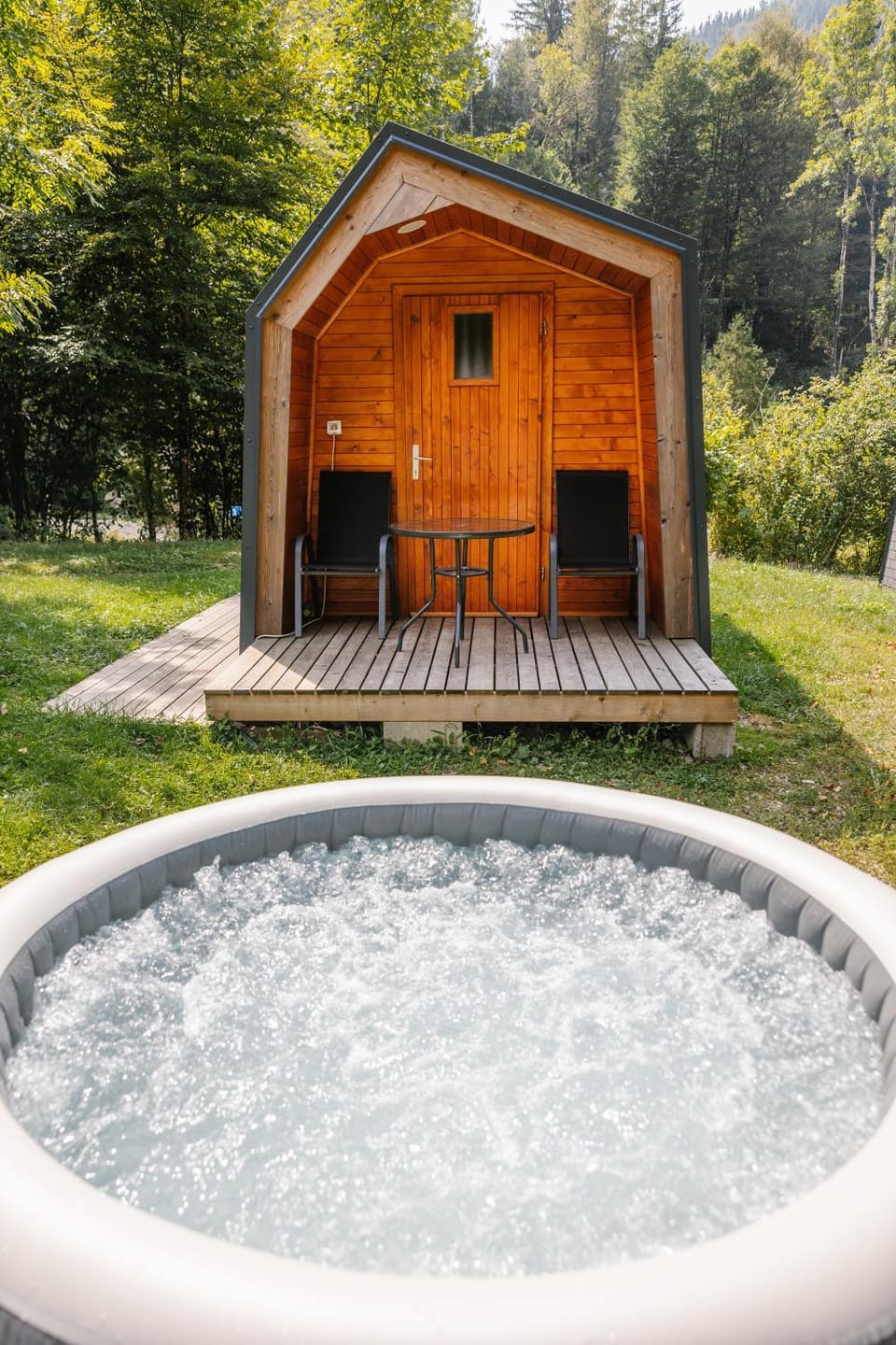 Natural landscape, Garden, Hot Tub, Garden view