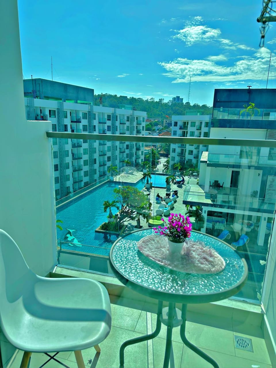 Day, View (from property/room), Balcony/Terrace, Balcony/Terrace, Pool view, Swimming pool, sunbed