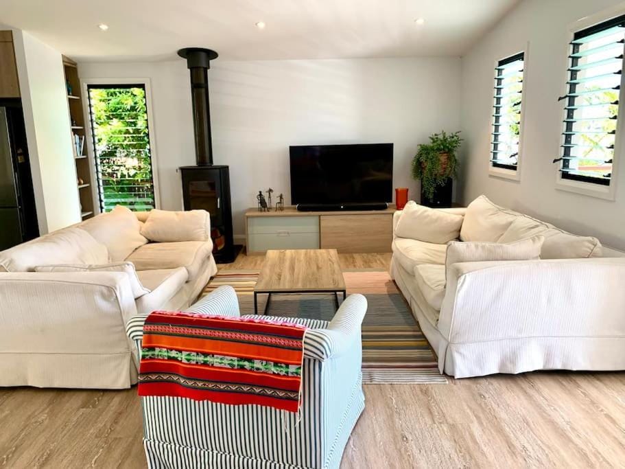 TV and multimedia, Living room, Photo of the whole room, Seating area