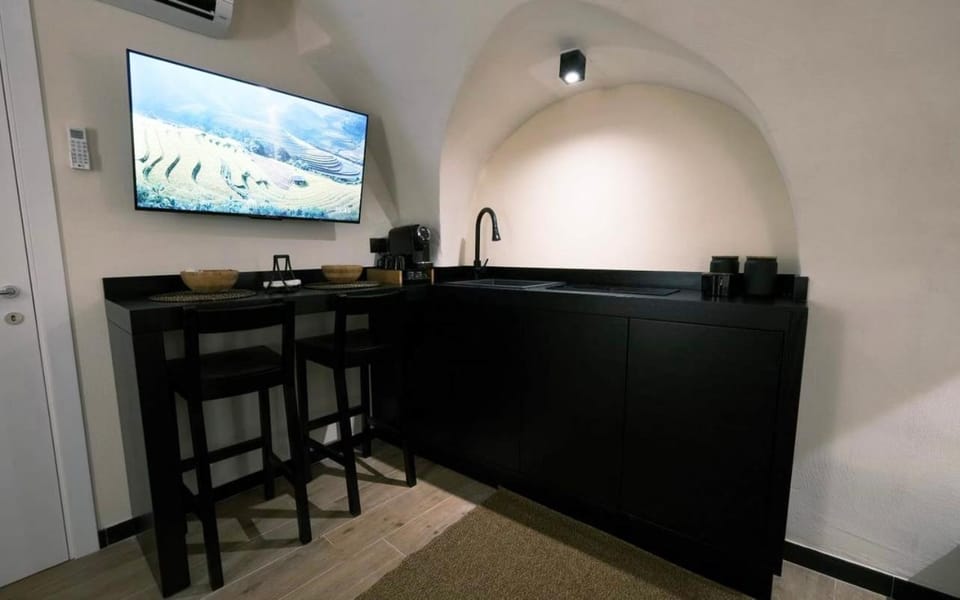 TV and multimedia, Kitchen or kitchenette